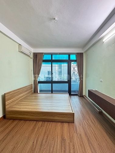 Giá rẻ nhất Long biên nhà 3 phòng ngủ. Ngõ nông. Giá chỉ 5 tỷ