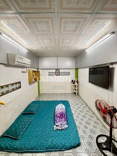 NHÀ VỊ TRÍ GÓC 42M2 NGÔ QUYỀN, Q.10