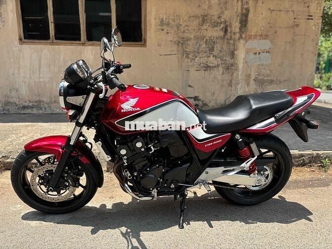 Honda CB400 SuperFour ABS 2019 bản kỉ niệm 25 năm