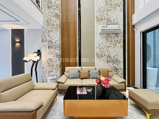 CHÍNH CHỦ CẦN BÁN NHÀ GÒ VẤP MỚI XÂY ĐÚC 4LẦU XE HƠI ĐẬU TRONG NHÀ