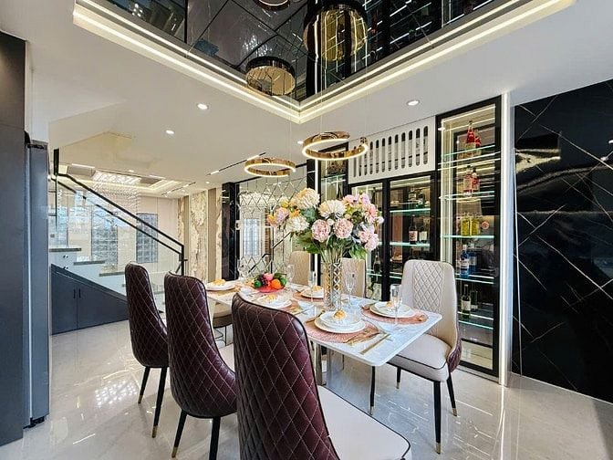 CHÍNH CHỦ CẦN BÁN NHÀ GÒ VẤP MỚI XÂY ĐÚC 4LẦU XE HƠI ĐẬU TRONG NHÀ