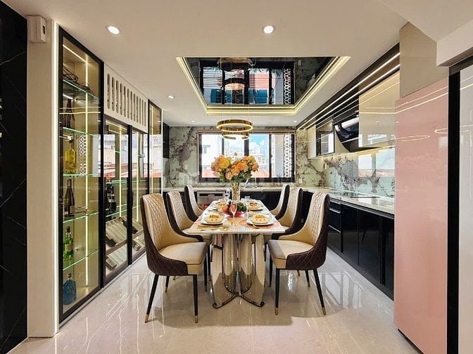 CHÍNH CHỦ CẦN BÁN NHÀ GÒ VẤP MỚI XÂY ĐÚC 4LẦU XE HƠI ĐẬU TRONG NHÀ