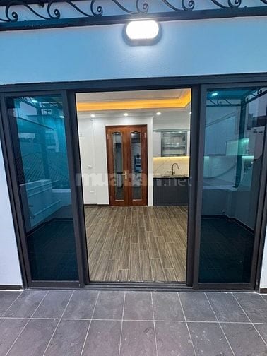 Cần bán căn nhà số 7 Ngõ 12/85 Đào Tấn, nhà xây mới 7  tầng thang máy