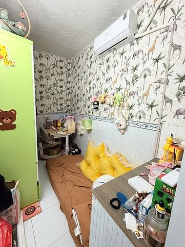 BÁN NHÀ TÔN ĐẢN 2tỷ6 , tặng nội thất 