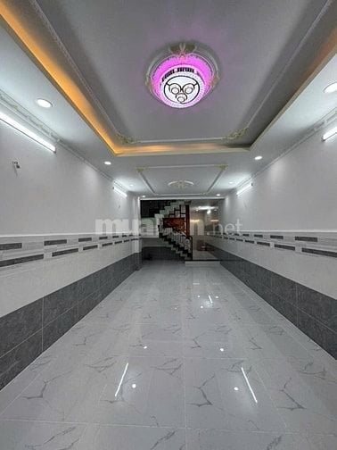 Bán nhà Số 16 Lô T, Phường 10, Quận 6 (mặt tiền chợ Hồ Trọng Quý)