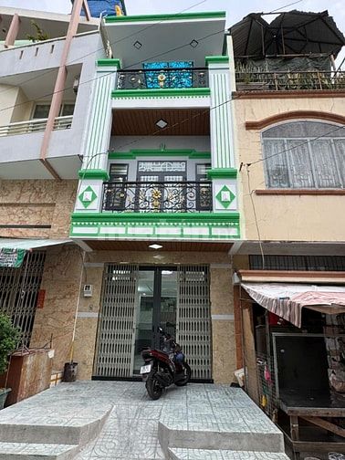 Bán nhà Số 16 Lô T, Phường 10, Quận 6 (mặt tiền chợ Hồ Trọng Quý)