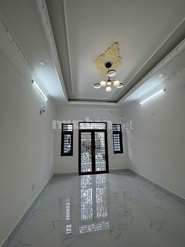 Bán nhà Số 16 Lô T, Phường 10, Quận 6 (mặt tiền chợ Hồ Trọng Quý)