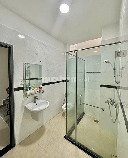 Cần bán gấp nhà HXH Đoàn Thị Điểm, P1, Phú Nhuận, 48.8m2, 2 lầu, 3tỷ29