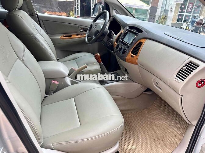 Toyota Innova 2010 G - 137000 km