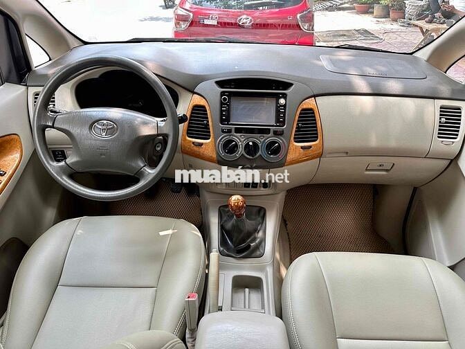 Toyota Innova 2010 G - 137000 km