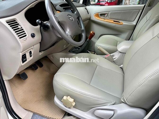Toyota Innova 2010 G - 137000 km