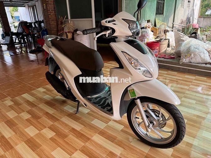 VISION 8/2024 ZIN NHƯ XE MỚI ADO 2237 KM  C CHỦ