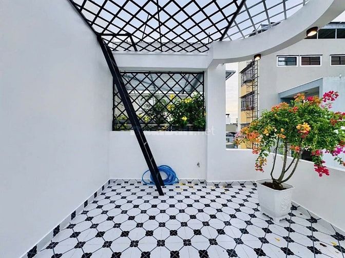 Kẹt vốn bán nhà hẻm 5m giá 3,099tỷ. Thoại Ngọc Hầu, Phú Trung, Tân Phú