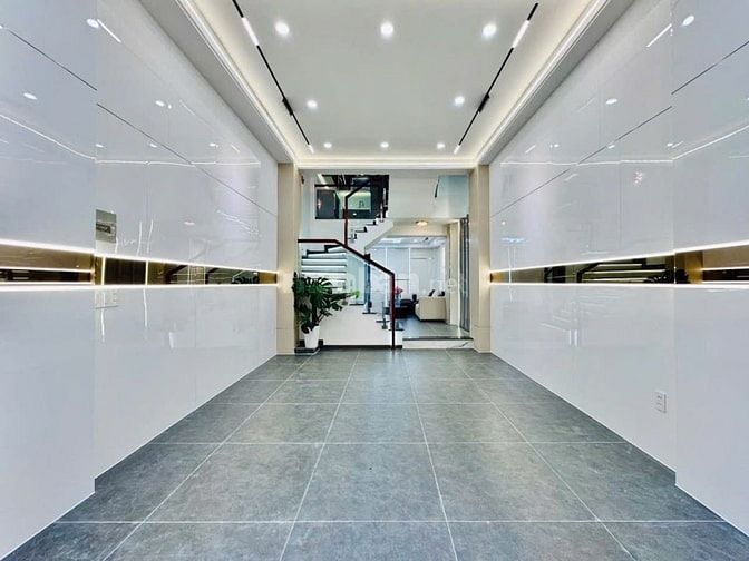 Kẹt vốn bán nhà hẻm 5m giá 3,099tỷ. Thoại Ngọc Hầu, Phú Trung, Tân Phú