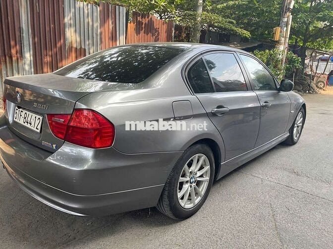 BÁN GẤP BMW 320I SIÊU ĐẸP TRÙM MỀN ÍT SỬ DỤNG
