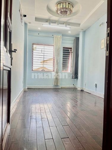 Cho thuê nhà 84a Nguyễn Ngọc Lộc, Phường 14, Quận 10