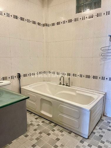 Cho thuê nhà 84a Nguyễn Ngọc Lộc, Phường 14, Quận 10