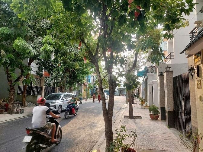 Nhà đường 3052 phạm thế hiển Ba Tơ Him Lam: 6x18m, 2 lầu, 1ST