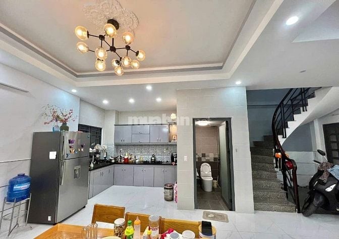 Nhà đường 3052 phạm thế hiển Ba Tơ Him Lam: 6x18m, 2 lầu, 1ST
