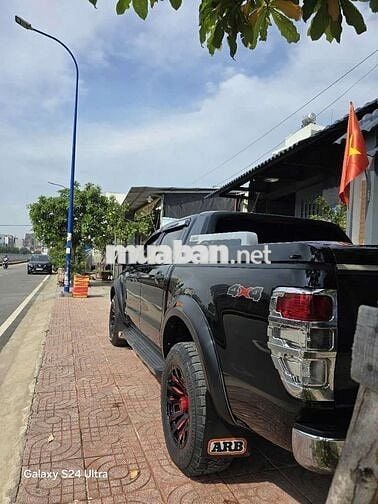 Ford ranger XLT limiter cuối 2020  AT 2 cầu 2.0L
