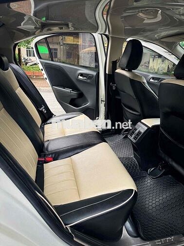 Honda City 2017 1.5 CVT - 80000 km