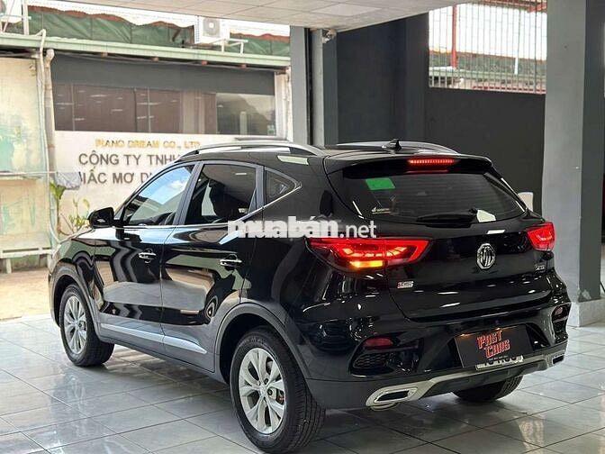 MG ZS 2022 bản tiêu chuẩn 1.5AT,màu đen, 24.000 km