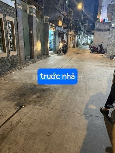 QUẬN 11 GẦN LÊ ĐẠI HÀNH DT 44M2 4 TẦNG SÂN THƯỢNG, HẺM 4M ĐẸP.