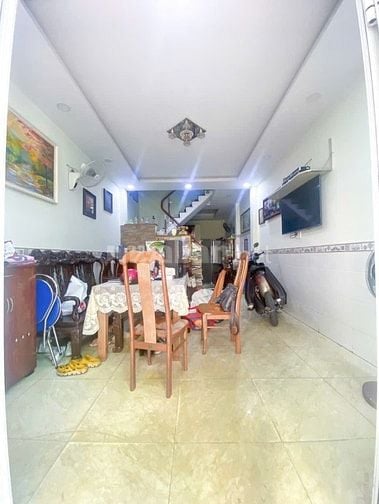 QUẬN 11 GẦN LÊ ĐẠI HÀNH DT 44M2 4 TẦNG SÂN THƯỢNG, HẺM 4M ĐẸP.