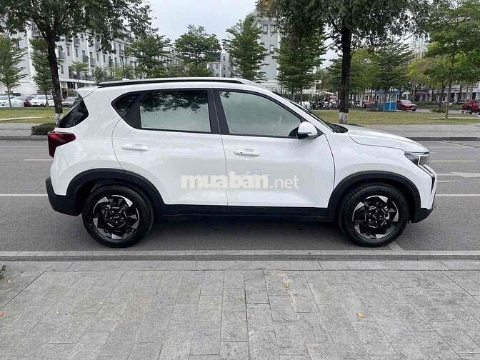Kia Sonet 2022 1.5 Deluxe - 336 km
