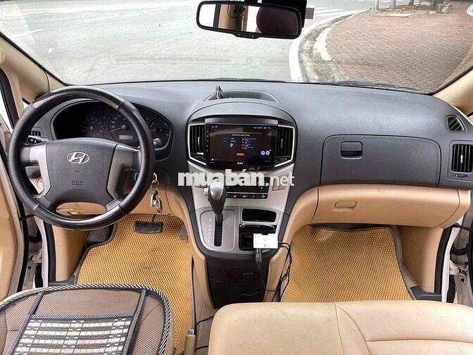 Cần bán xe Hyundai Grand Starex 2016 Số Tự Động
