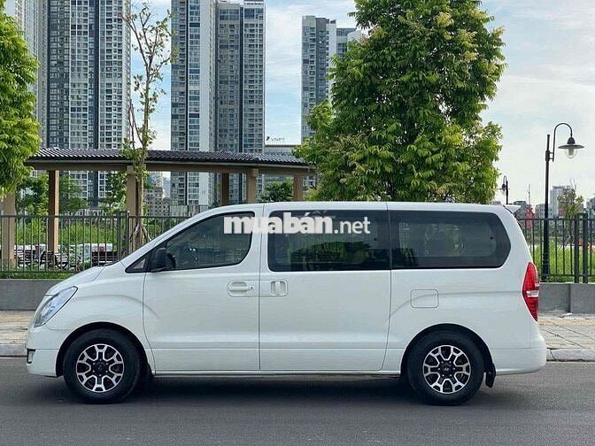 Cần bán xe Hyundai Grand Starex 2016 Số Tự Động