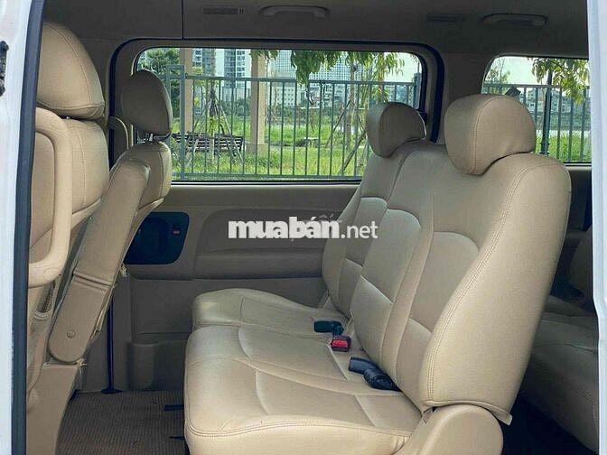 Cần bán xe Hyundai Grand Starex 2016 Số Tự Động