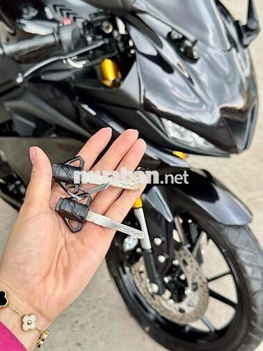 Yamaha R15v3 cực keng. odo 4k, lướt chính chủ