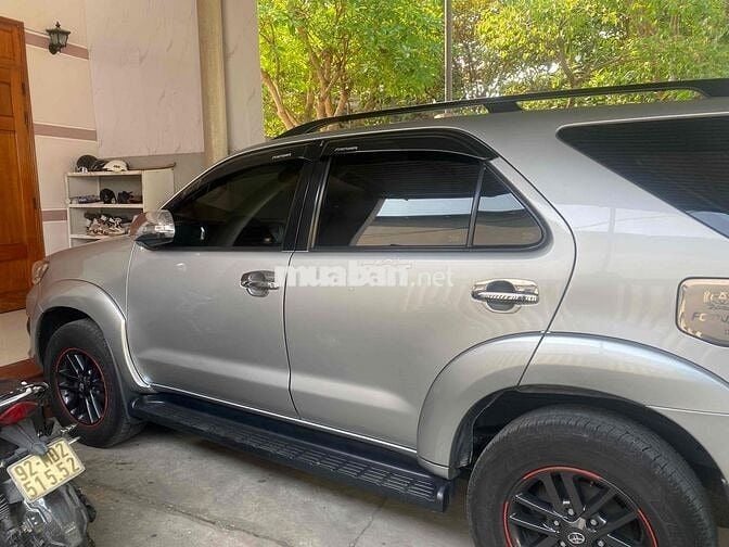 Toyota Fortuner 2016 2.4G 4x2 MT - 160000 km
