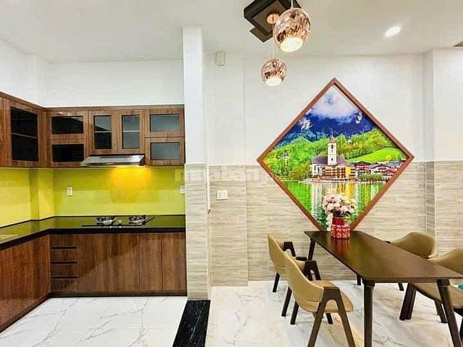 Cô Chú Sáu cần bán gấp căn nhà Hòa Hưng p12 Quận 10. 2,450tỷ|41m2