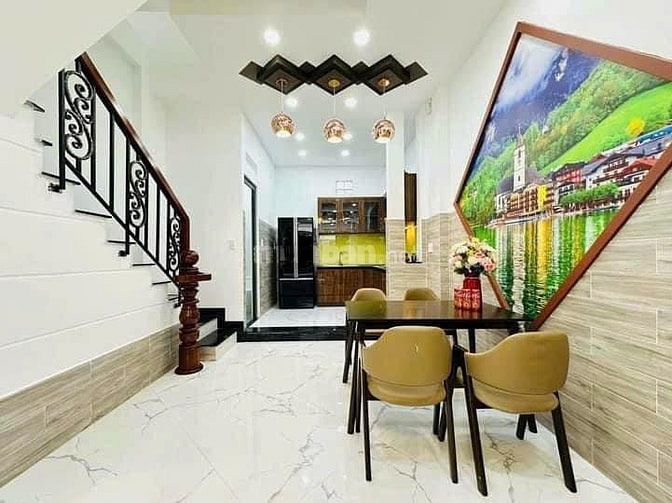 Cô Chú Sáu cần bán gấp căn nhà Hòa Hưng p12 Quận 10. 2,450tỷ|41m2