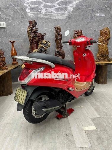 Elizabeth fi máy bao êm, bao chạy đường xa