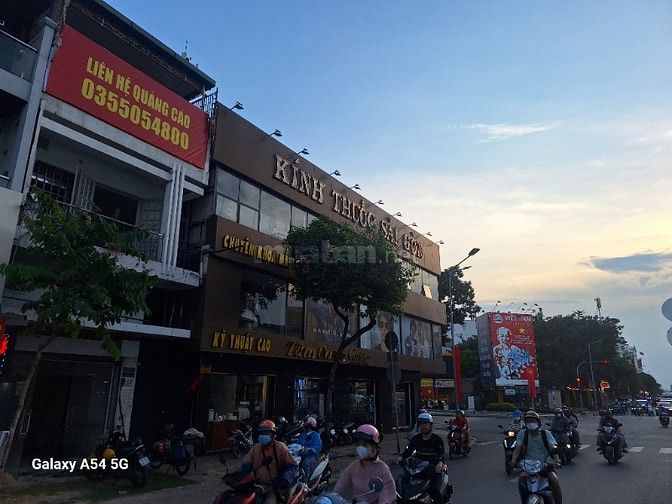 Cho thuê biển đặt quảng cáo Ngay Ngã 4:Nguyễn Văn Lượng- Nguyễn Oanh