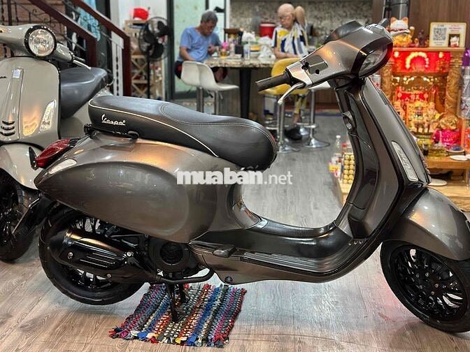 Vespa sprint xám titan siêu đẹp nợ xấu đưa 13tr