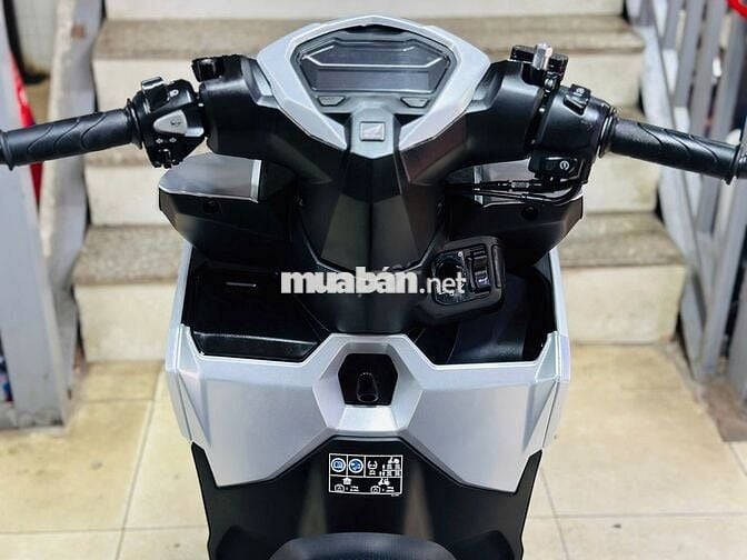 XE MÁY THỊNH PHÁT - VARIO 125 2025 BẠC XÁM LƯỚT