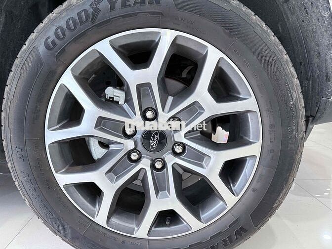 Ford Everest 2022 Titanium 2.0L AT 4x2