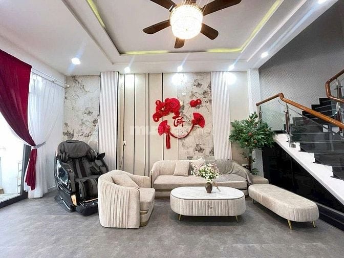 NHÀ MỚI 6 TẦNG THANG MÁY NỘI THẤT ĐỒ GỖ GIÁ TRỊ, Ô TÔ ĐỖ CỬA