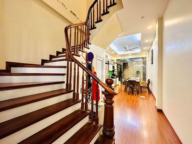 CỰC HIẾM_PHỐ MINH KHAI_41M2*4.5 TẦNG_6.15 TỶ