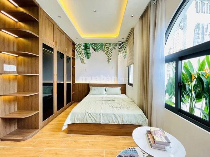 Đi nước ngoài định cư bán gấp nhà ở đường Phan Đăng Lưu, phường 1, quậ