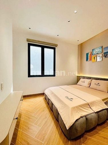 Đi nước ngoài định cư bán gấp nhà ở đường Phan Đăng Lưu, phường 1, quậ