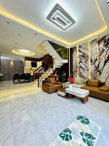 Đi nước ngoài định cư bán gấp nhà ở đường Phan Đăng Lưu, phường 1, quậ