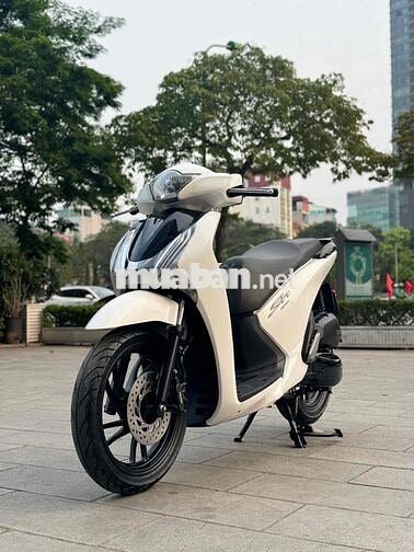 Sh 125fi trắng đen sport sơn máy zin 100%