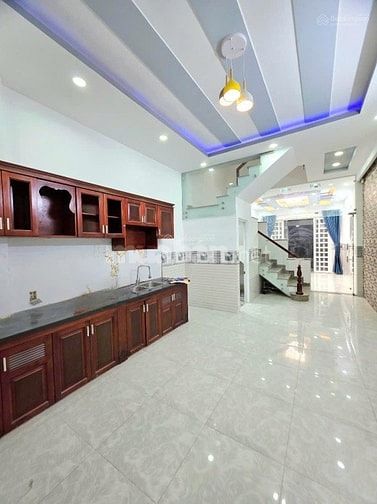 NHÀ HIỆN ĐẠI GIÁ TỐT NGAY Q.7, GẦN THCS NGUYỄN THỊ ĐỊNH. DT: 81,55M2