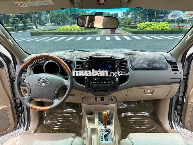 Toyota Fortuner 2009 2.7V 4x4 AT