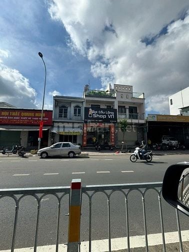 MTKD đường Tân Kỳ Tân Qúy_ 5x16m _trệt 2 lầu vị trí cực sầm uất giá 25